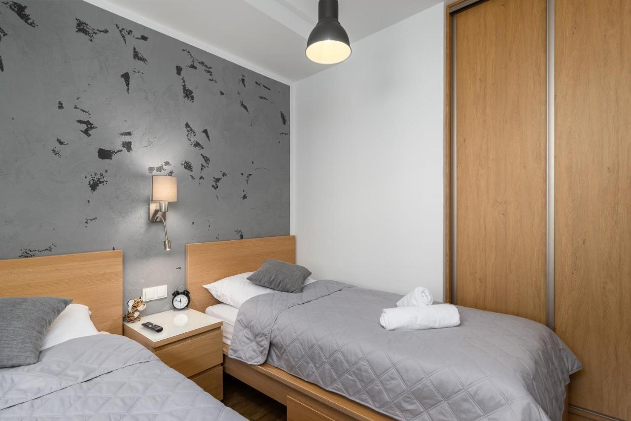 Czarna Perla- Apartament Przy Solisku Szczyrk Exteriör bild